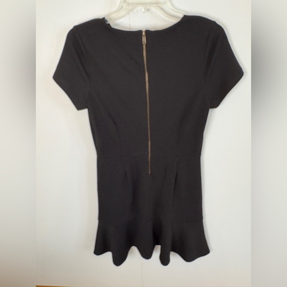 love...ady Black Ruffled Sheath Dress Short Sleeve Crew Neck - Picture 3 of 3